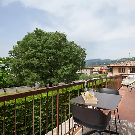 Gardalbero Apartman *